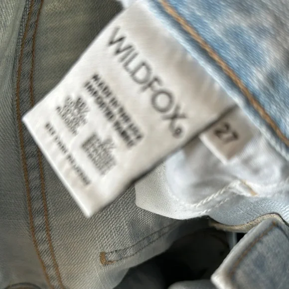 WildFox Distressed Light Blue Jeans Raw Hems - Picture 8 of 8